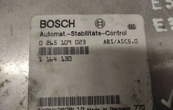 BMW 5 E39 Brake system control unit/module 0265109023