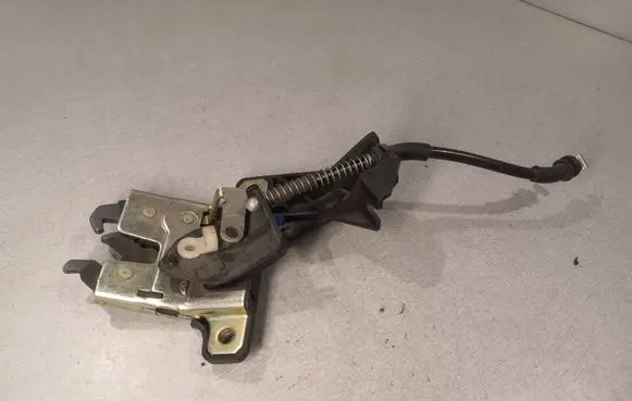 Audi A4 S4 B6 8E 8H Tailgate/trunk/boot lock/catch/latch 8E5827505B