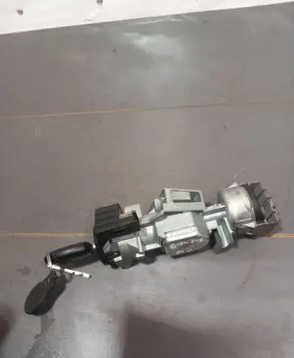 Ford S-MAX Ignition lock 3M513F880AC