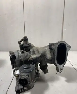 Toyota Corolla Verso AR10 Throttle valve