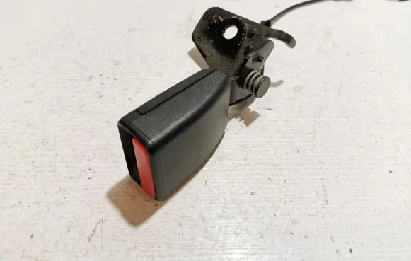 Peugeot 508 RXH Rear seatbelt buckle 6163908