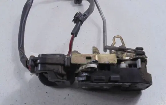 Mazda Premacy Front door lock