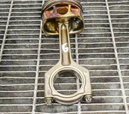 BMW 7 F01 F02 F03 F04 Piston 7624615 8619196