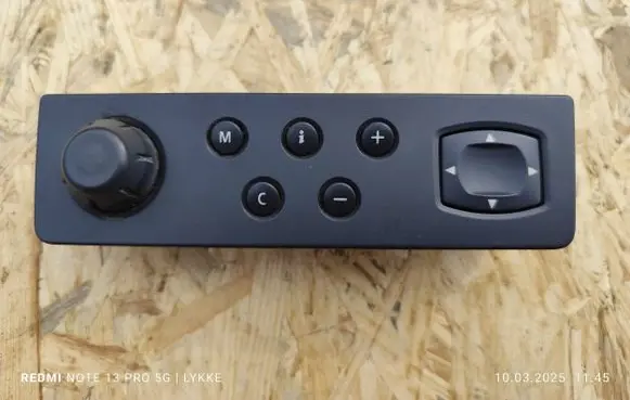 Multifunctional control switch/knob