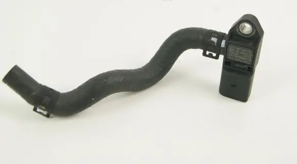 Volkswagen PASSAT B8 Exhaust gas temperature sensor 04L906051B