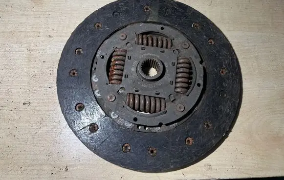 Skoda Superb B5 (3U) Clutch pressure plate 03G141031H