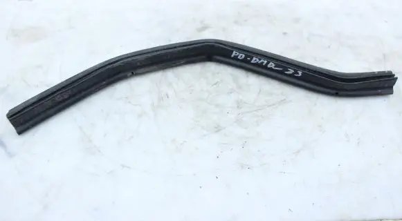 BMW Z3 E36 Rubber seal front coupe door 