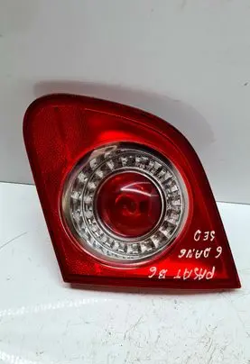 Volkswagen PASSAT B6 Tailgate rear/tail lights