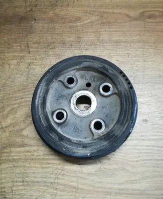 Volvo V70 Crankshaft pulley 30731865
