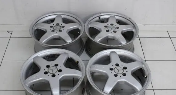 R18 alloy rim