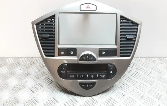 KIA Carens I Climate control unit OK2FB61190