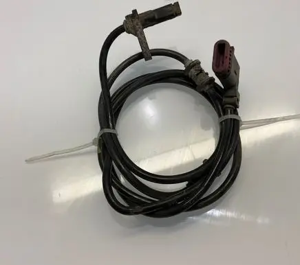 Mercedes-Benz E W211 ABS rear brake sensor A2115401917 2115401917