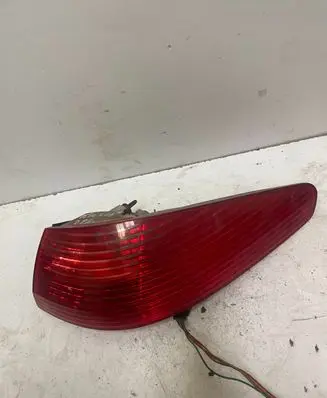 Peugeot 607 Rear/tail lights 2543D