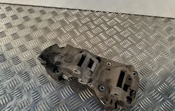 BMW X3 F25 Generator/alternator bracket 8506863 850686305 174786