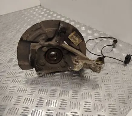 Volvo V70 Front wheel hub spindle knuckle 9461943