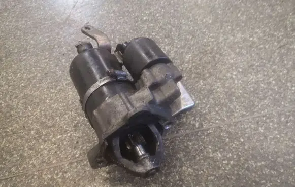 Audi A4 S4 B6 8E 8H Starter motor