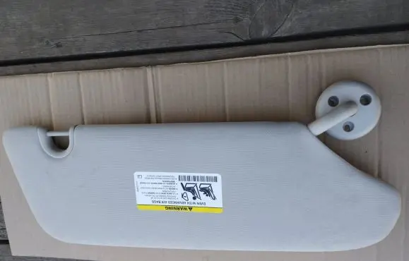 Chrysler Voyager Sun visor clip/hook/bracket 