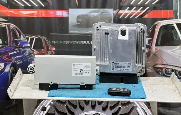 BMW X3 F25 Engine ECU kit and lock set 9268751