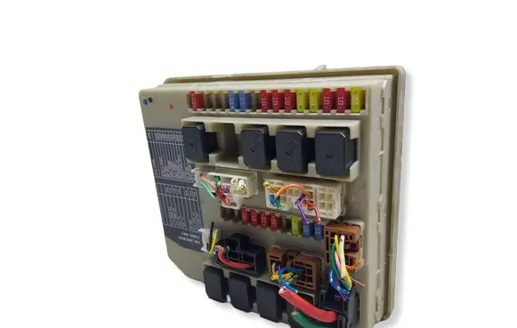 Nissan Micra Fuse module 284B7AX62AKASACJ 284B7AX62A