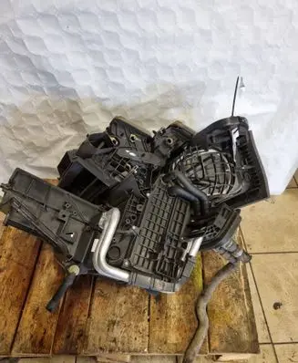 Ford Focus Interior heater climate box assembly F1F119B555AB