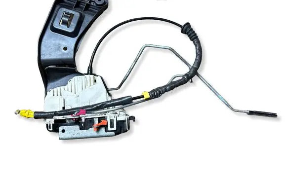 Dodge Durango III Front door lock P68250661AC