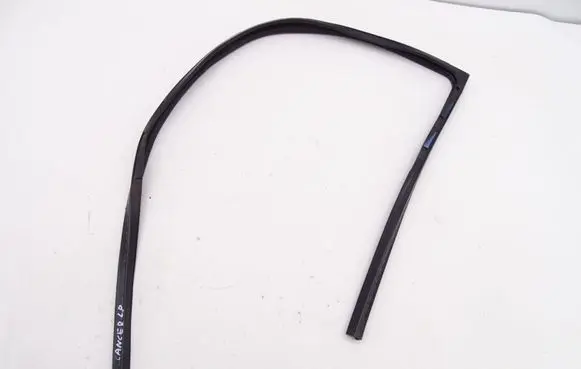 Mitsubishi Canter Rubber seal front door window/glass 