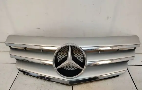 Mercedes-Benz B W245 Front bumper upper radiator grill 