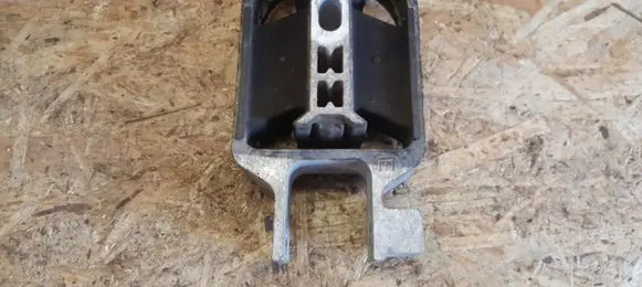 Volvo V40 Gearbox mount 31359657