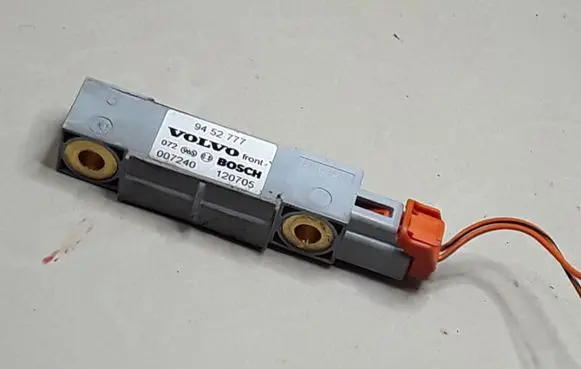 Volvo S60 Airbag deployment crash/impact sensor 9452777