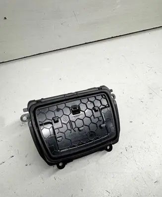 BMW 5 F10 F11 Ashtray (front) 9206348 82031002 51169206347