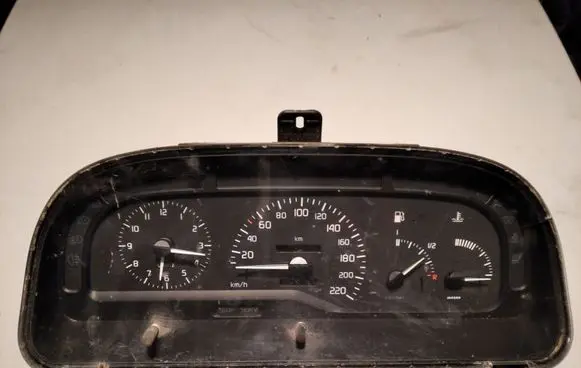 Renault Laguna I Speedometer (instrument cluster) 7700844745 09044609900
