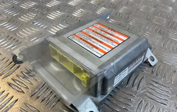 Subaru Impreza II Airbag control unit/module 98221FE200 1523008450 XJ40H26369D