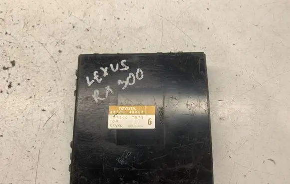 Lexus RX 300 Air conditioning/heating control unit 8865048060 1773007075