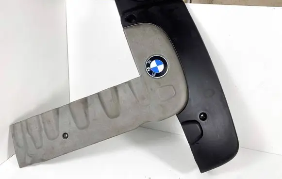 Engine cover (trim)