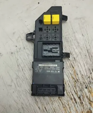 Opel Signum Fuse module 24443147 73CDE5 095906