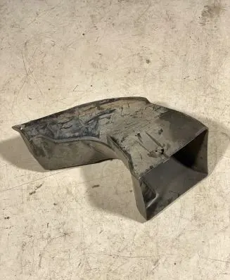 Audi A6 S6 C5 4B Brake cooling air channel/duct 4b0117339g