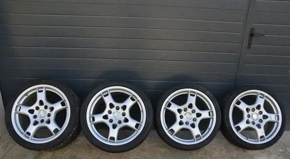 Porsche 911 997 R19 alloy rim 99736215600