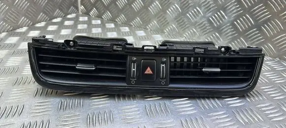 KIA Optima Dash center air vent grill 84760D4900WK