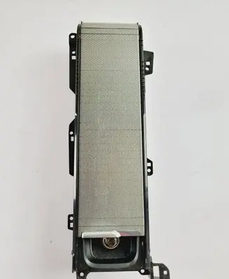 Cup holder front