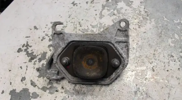 Renault Austral Gearbox mounting bracket 112533243R