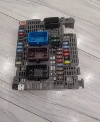 Citroen C4 Grand Picasso BSM Control unit 9677987180