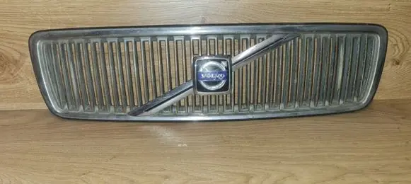 Volvo S70 V70 V70 XC Front bumper upper radiator grill
