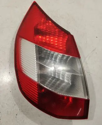 Renault Scenic II - Grand scenic II Rear/tail lights 8200493374