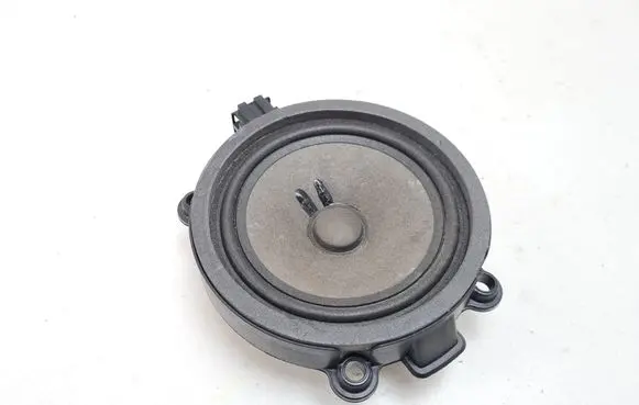 Volkswagen Crafter Front door speaker A9068270060 7297241028