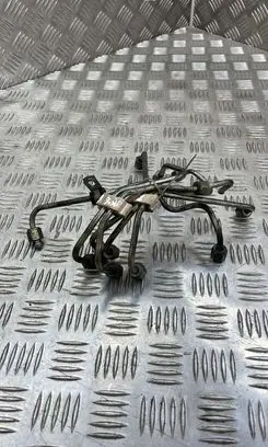 Volvo XC90 Fuel injector supply line/pipe 