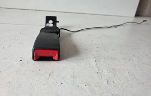 Opel Astra K Rear seatbelt buckle 13409378