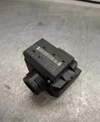 Mercedes-Benz E W211 Ignition lock 2115450608 33002203 6001184730206158
