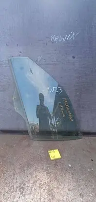 Mazda 626 Front door window glass four-door 1212123