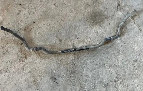 Toyota Avensis T220 Front anti-roll bar/sway bar