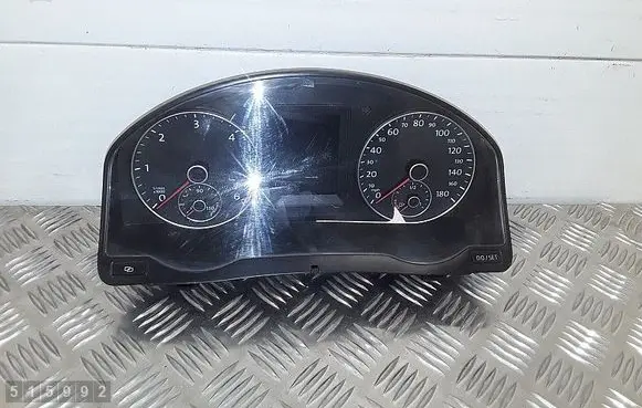 Volkswagen Scirocco Speedometer (instrument cluster) 1k8920972a